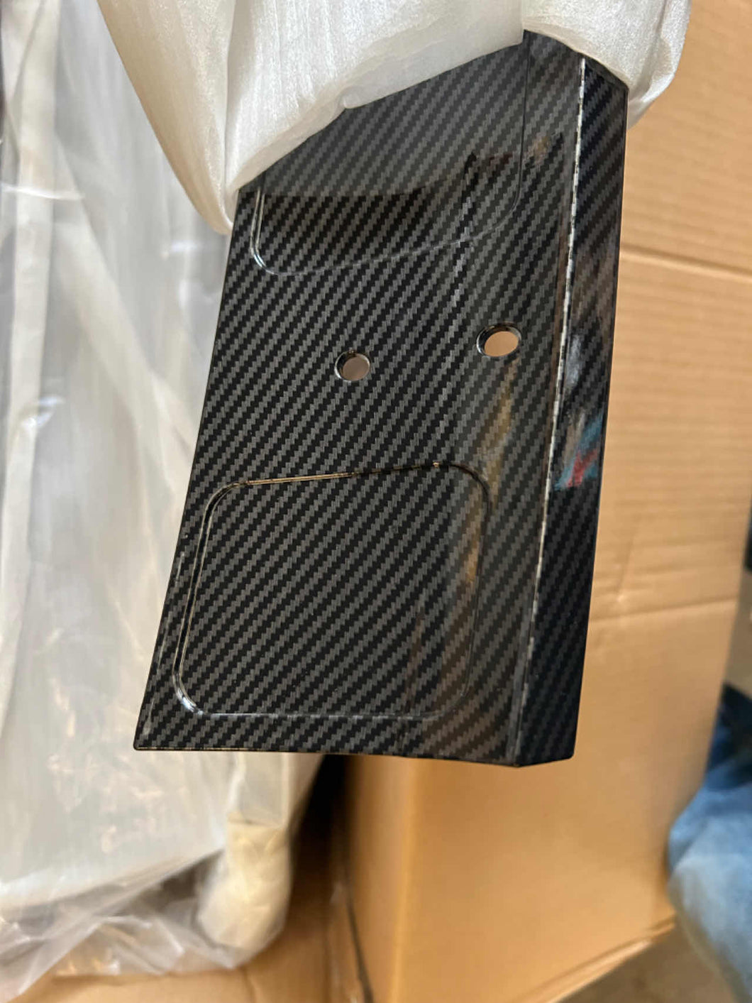 TESLA MODELL Y 2020 AUF AERO KIT - Kohlefaser schwarz（Wassertransferdruck)