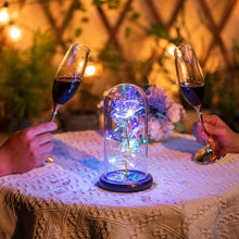 Lade das Bild in den Galerie-Viewer, GOLDEN LED Dekofigur Das Biest Rose In Glaskuppel LED-Lichter Kristallrose Blumen Geschenk
